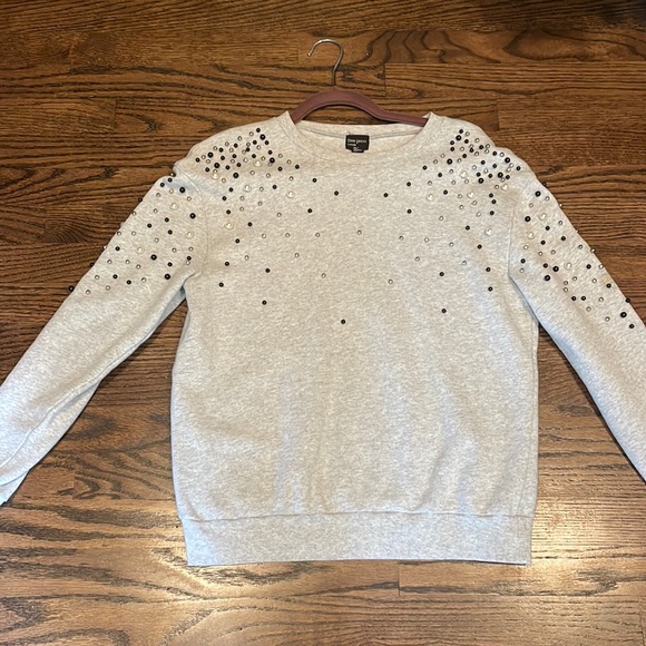 Beaded sweatshirt pullover - Picture 1 of 6